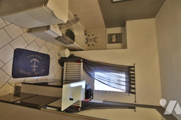 Maison 140 m² environ–6 pièces dont 3 chambres-2 salles d’eau–Garage - Jardin clos – Parcelle 1200m²