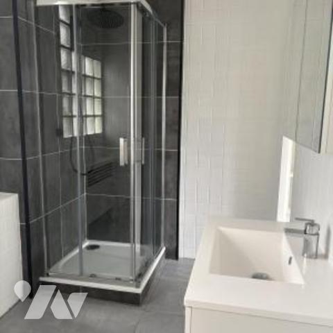 Immeuble à usage mixte 