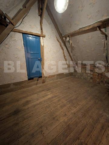  Maison avec grand terrain & énorme potentiel 