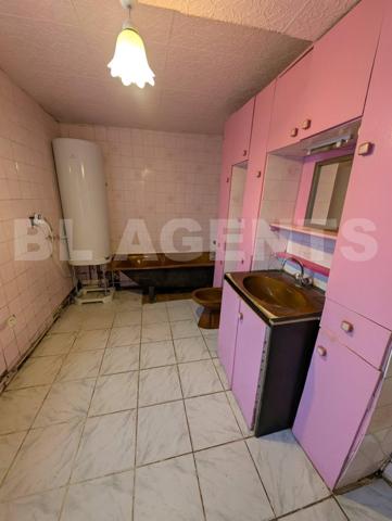  Maison avec grand terrain & énorme potentiel 