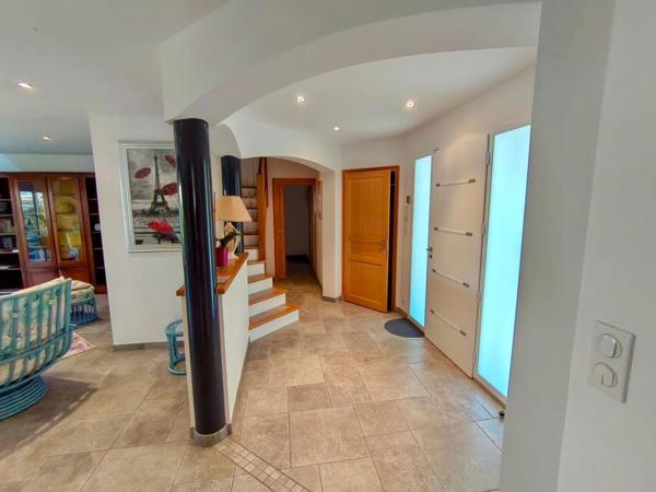 Vente Maison 8 pièces 234 m2 à Saint-Jean-de-Monts