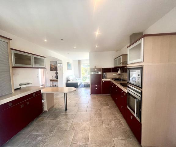 Vente Maison 8 pièces 234 m2 à Saint-Jean-de-Monts