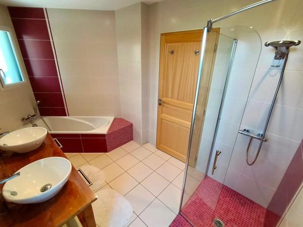 Vente Maison 8 pièces 234 m2 à Saint-Jean-de-Monts