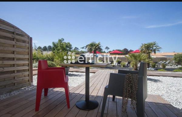 Local Commercial
         23 pièces
        - 1140 m² 2 995 000 € *