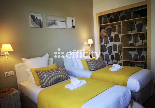 Local Commercial
         23 pièces
        - 1140 m² 2 995 000 € *