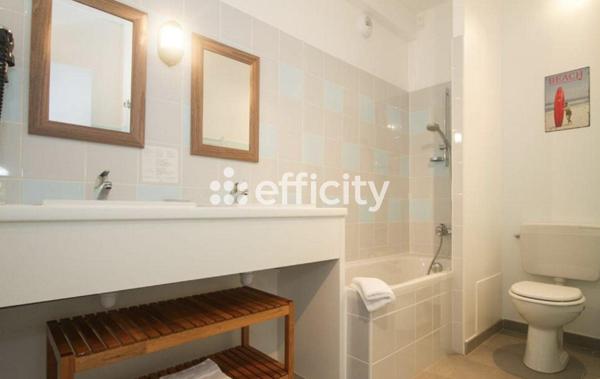 Local Commercial
         23 pièces
        - 1140 m² 2 995 000 € *