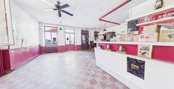 MAISON 10 PIÈCES AVEC TERRASSE GÎTE 6 CHAMBRES