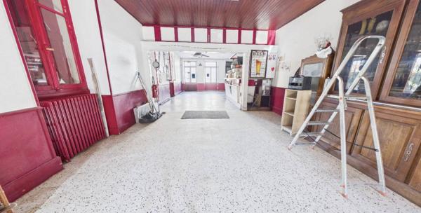 MAISON 10 PIÈCES AVEC TERRASSE GÎTE 6 CHAMBRES