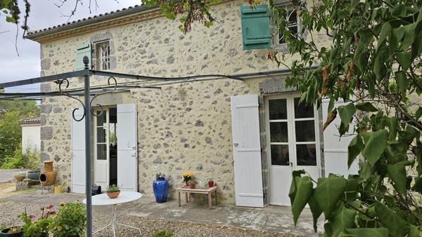 Fargues-sur-Ourbise (47700) Grande maison aux prestations de qualité