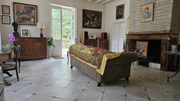 Fargues-sur-Ourbise (47700) Grande maison aux prestations de qualité