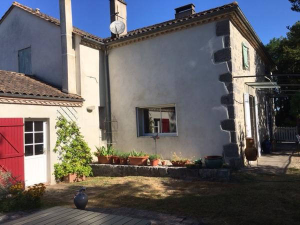 Fargues-sur-Ourbise (47700) Grande maison aux prestations de qualité