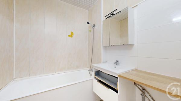 Appartement T4 à vendre  4 pièces - 74 m 2   BAYONNE  - 64