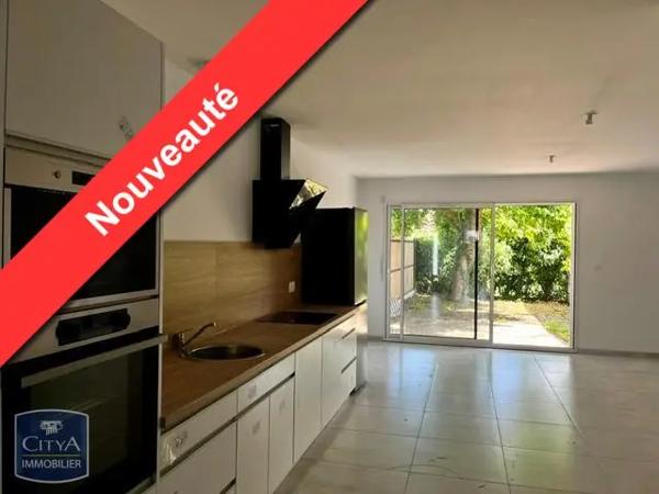 Maison à vendre 2 pièces 61.85m² Médis (17600)