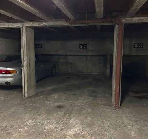PLACE DE PARKING EN SOUS-SOL SECTEUR BÉCON !
