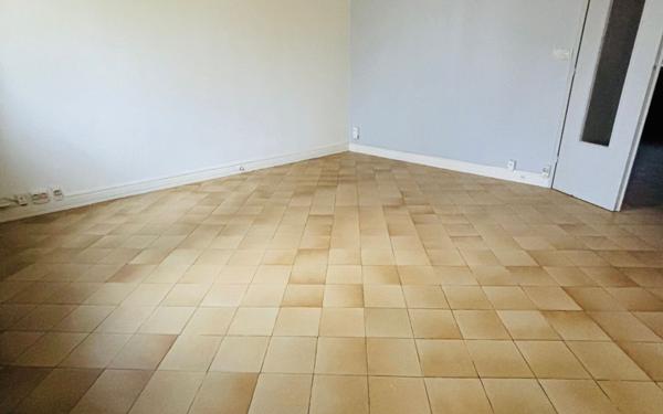 Appartement à vendre    3 pièces • 60,55 m2 Garges-lès-Gonesse