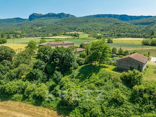 Demeure d'exception au cœur de la Drôme Provençale