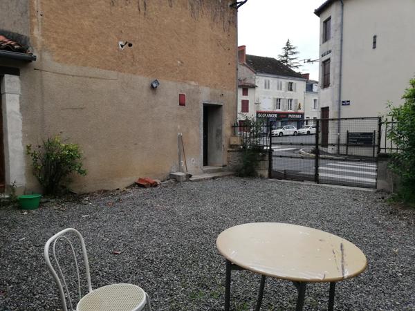 Maison à vendre à Montmorillon (86500) - Vienne
