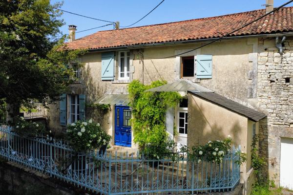 Maison à vendre à Ruffec (16700) - Charente