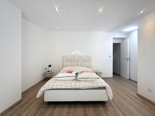 Saint-Georges-de-Luzençon (12100) MAISON DE VILLE F4 101 M2 RÉNOVÉE