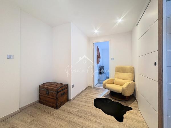 Saint-Georges-de-Luzençon (12100) MAISON DE VILLE F4 101 M2 RÉNOVÉE