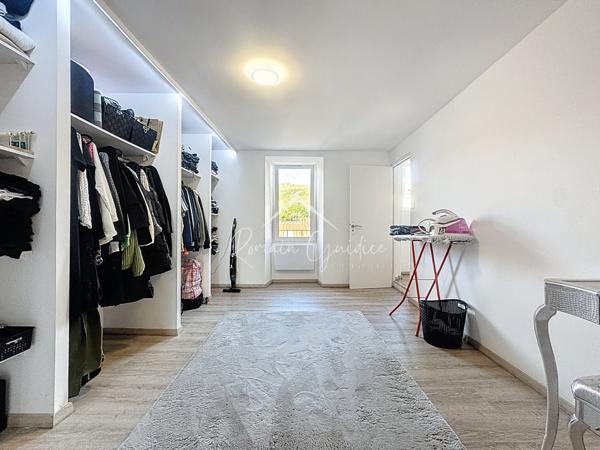 Saint-Georges-de-Luzençon (12100) MAISON DE VILLE F4 101 M2 RÉNOVÉE