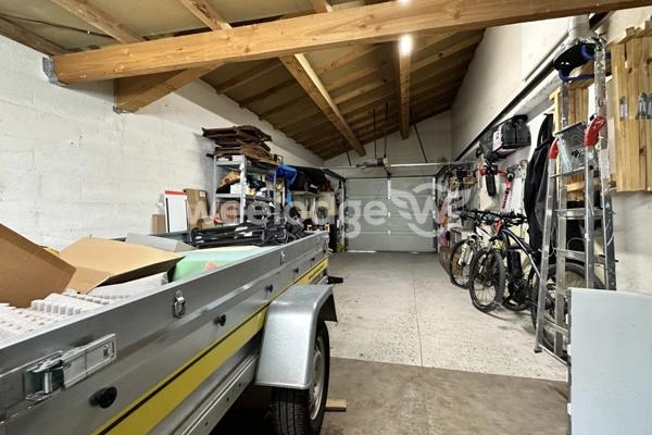 Maison à vendre 5 pièces de 160 m² à Entraigues-sur-la-Sorgue