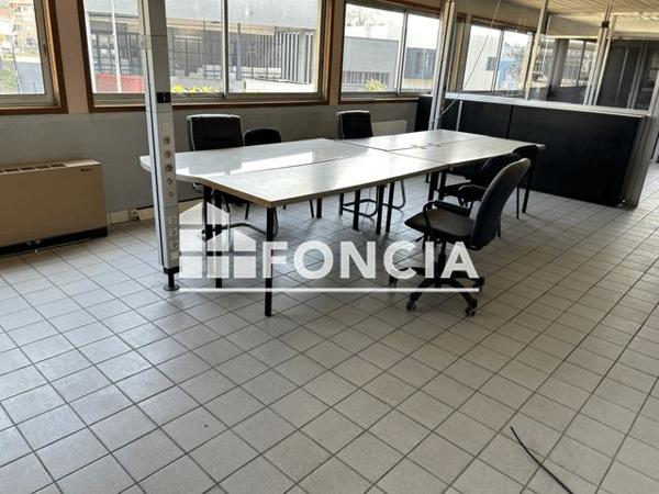 Location Local commercial 1 pièce 180 m² - 267 RUE DE L'ISLON Chasse Sur Rhone 38670