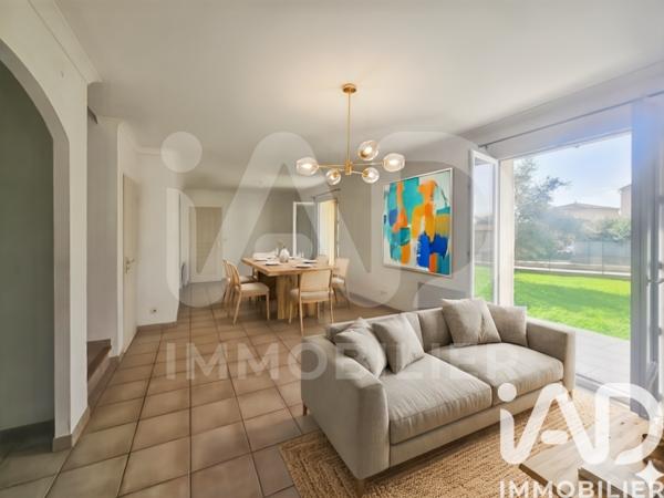 Maison à vendre 4 pièces 92 m² Saint-Geniès-de-Malgoirès
