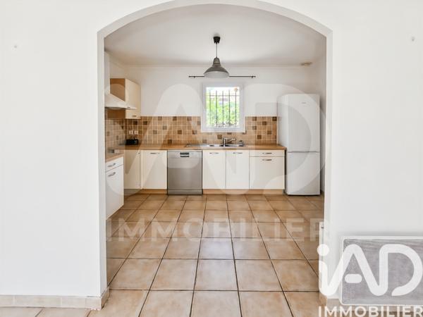 Maison à vendre 4 pièces 92 m² Saint-Geniès-de-Malgoirès