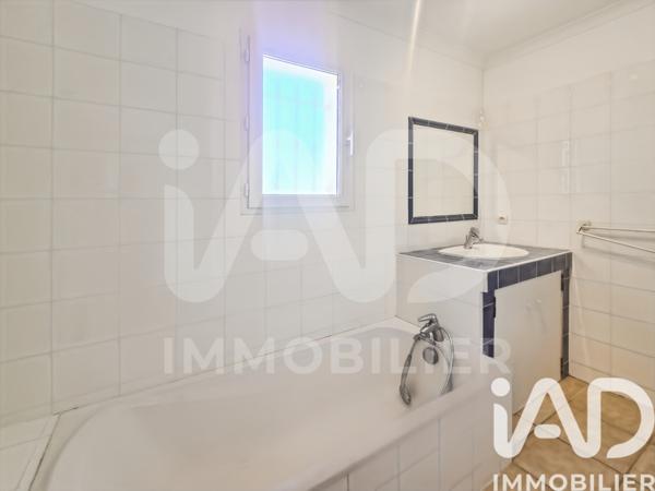 Maison à vendre 4 pièces 92 m² Saint-Geniès-de-Malgoirès