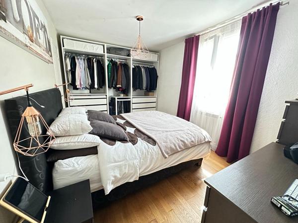 Maison individuelle de plain-pied  120 m²  Piscine Quartier recherché  Miramas