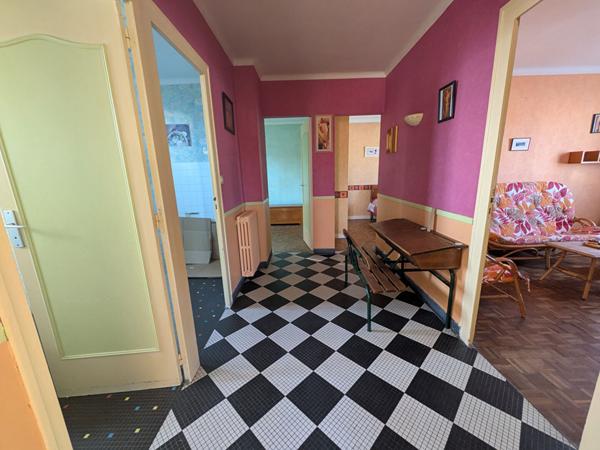 Maison à vendre à Rezé - 6 pièces avec jardin
