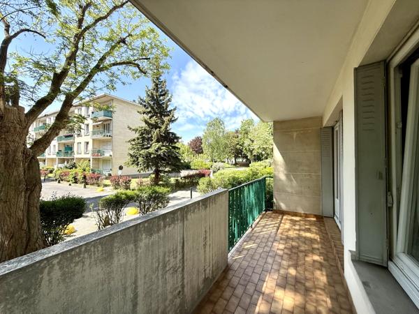 Bondy (93140) Appartement 3 Pièces avec balcon, parking et cave