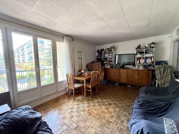 Bondy (93140) Appartement 3 Pièces avec balcon, parking et cave