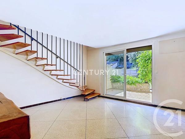 Maison à vendre  5 pièces - 88,65 m 2   LA PENNE SUR HUVEAUNE  - 13