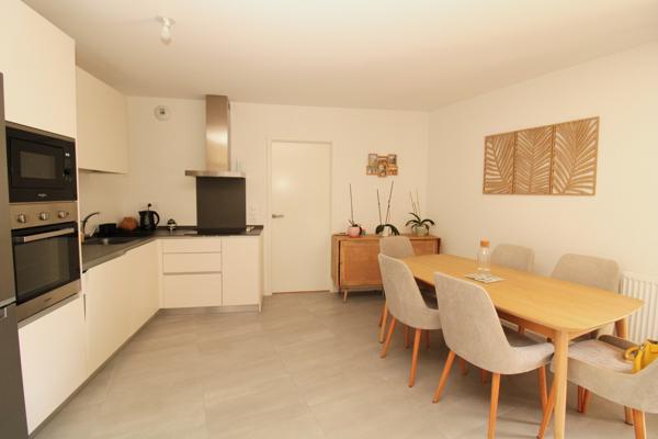 APPARTEMENT T4 DE 91M2 ENVIRON AVEC TERRASSE