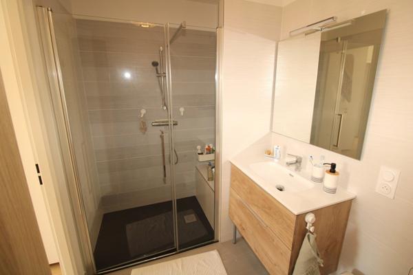 APPARTEMENT T4 DE 91M2 ENVIRON AVEC TERRASSE