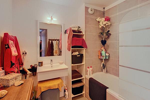 A VENDRE en EXCLUSIVITE à DRAGUIGNAN - Appartement T3 de 60.75m² avec JARDIN de 96m²