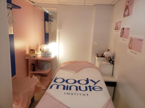 VENTE FONDS DE COMMERCE INSTITUT "BODY MINUTE" RUE LOUIS ROUQUIER LEVALLOIS SURFACE 50 M2