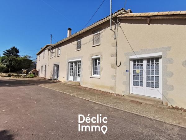 Vente propriété Fenioux, 276m² 14 pièces 367 500€ avec garage
