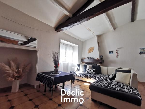 Vente propriété Fenioux, 276m² 14 pièces 367 500€ avec garage