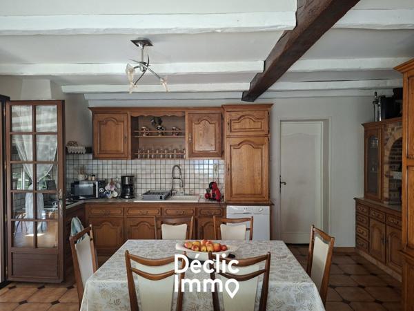 Vente propriété Fenioux, 276m² 14 pièces 367 500€ avec garage