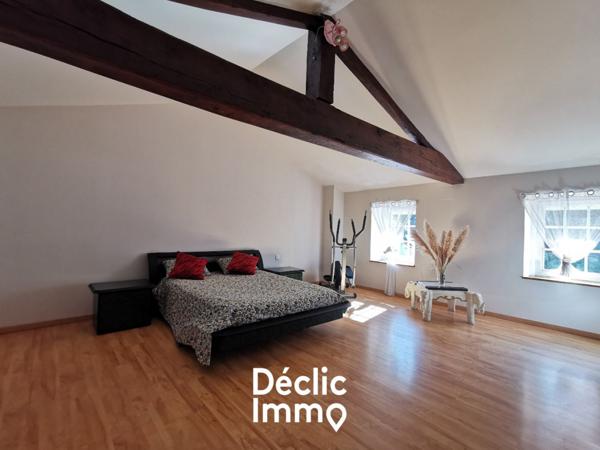 Vente propriété Fenioux, 276m² 14 pièces 367 500€ avec garage