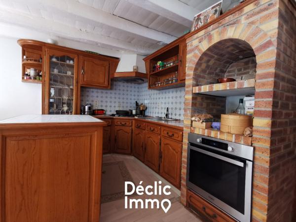 Vente propriété Fenioux, 276m² 14 pièces 367 500€ avec garage