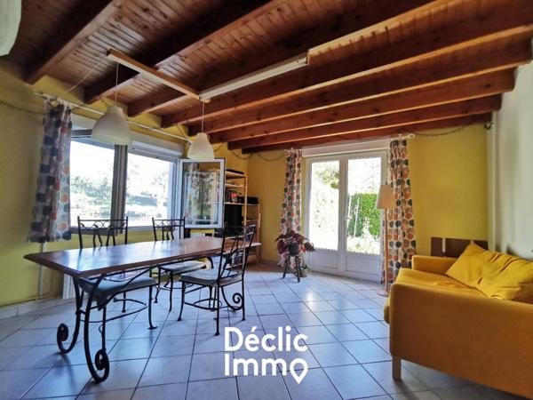 Vente propriété Fenioux, 276m² 14 pièces 367 500€ avec garage