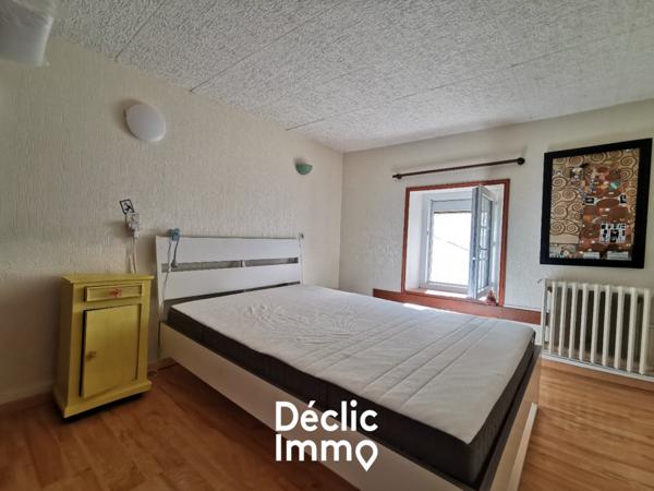 Vente propriété Fenioux, 276m² 14 pièces 367 500€ avec garage