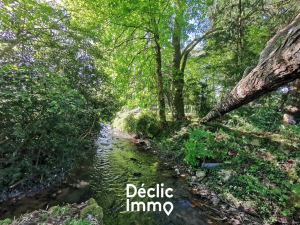 Vente propriété Fenioux, 276m² 14 pièces 367 500€ avec garage