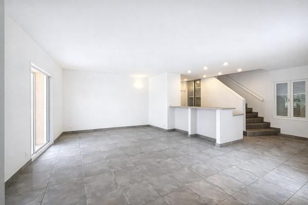 À vendre - Maison mitoyenne 2 côtés, 3 pièces située à Bocognano (20136)