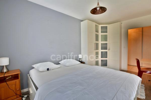 A vendre à Hendaye, appartement T3 de 61 m² avec terrasse en rez de jardin.