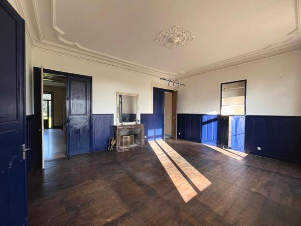 Château L Hermenault 15 pièce(s) 852 m2